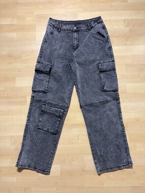 Men's Washed Black Cargo Pants with Multiple Flap Pockets
